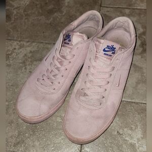 Nike SB Blush Pink Sneakers